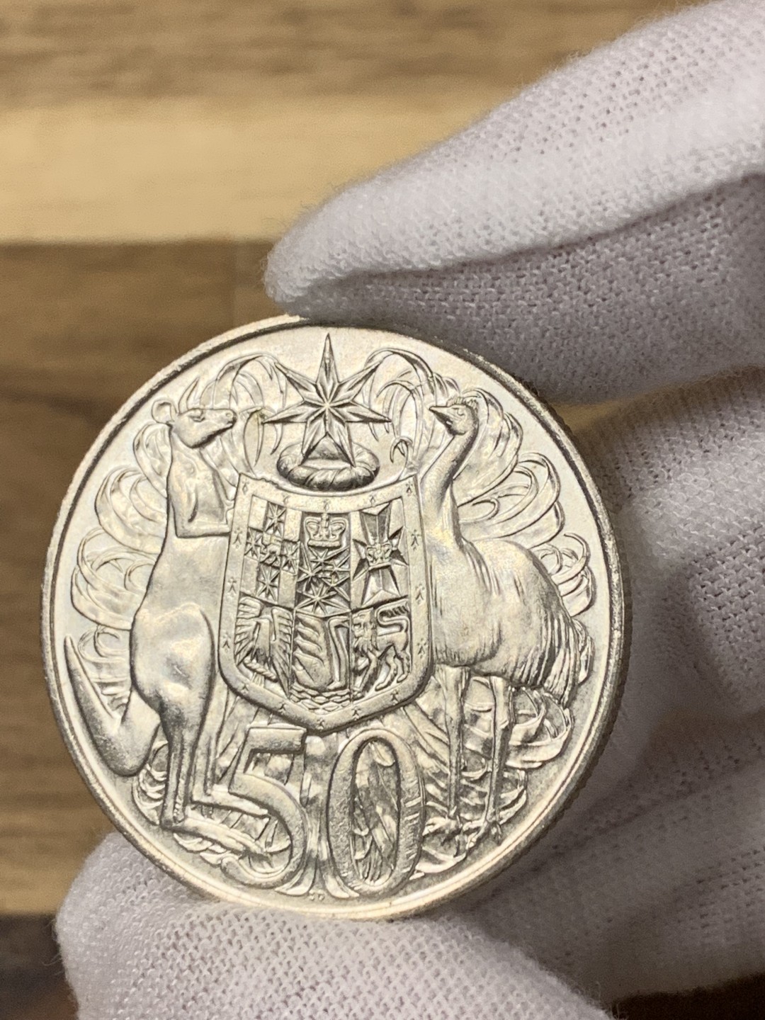 欧陆典藏，“币”定生辉，外币专场第一期 1966年澳大利亚伊丽莎白二世50分银币，原光品佳，直径：31.5mm 克重：13.28