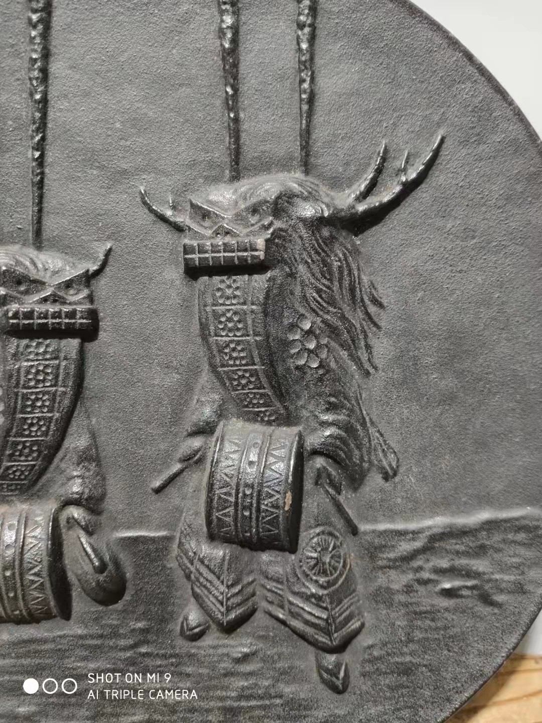 千器雅集—日本回流铜器臻藏 日本回流  南部铁器——鬼面武士浮雕大赏盘挂盘