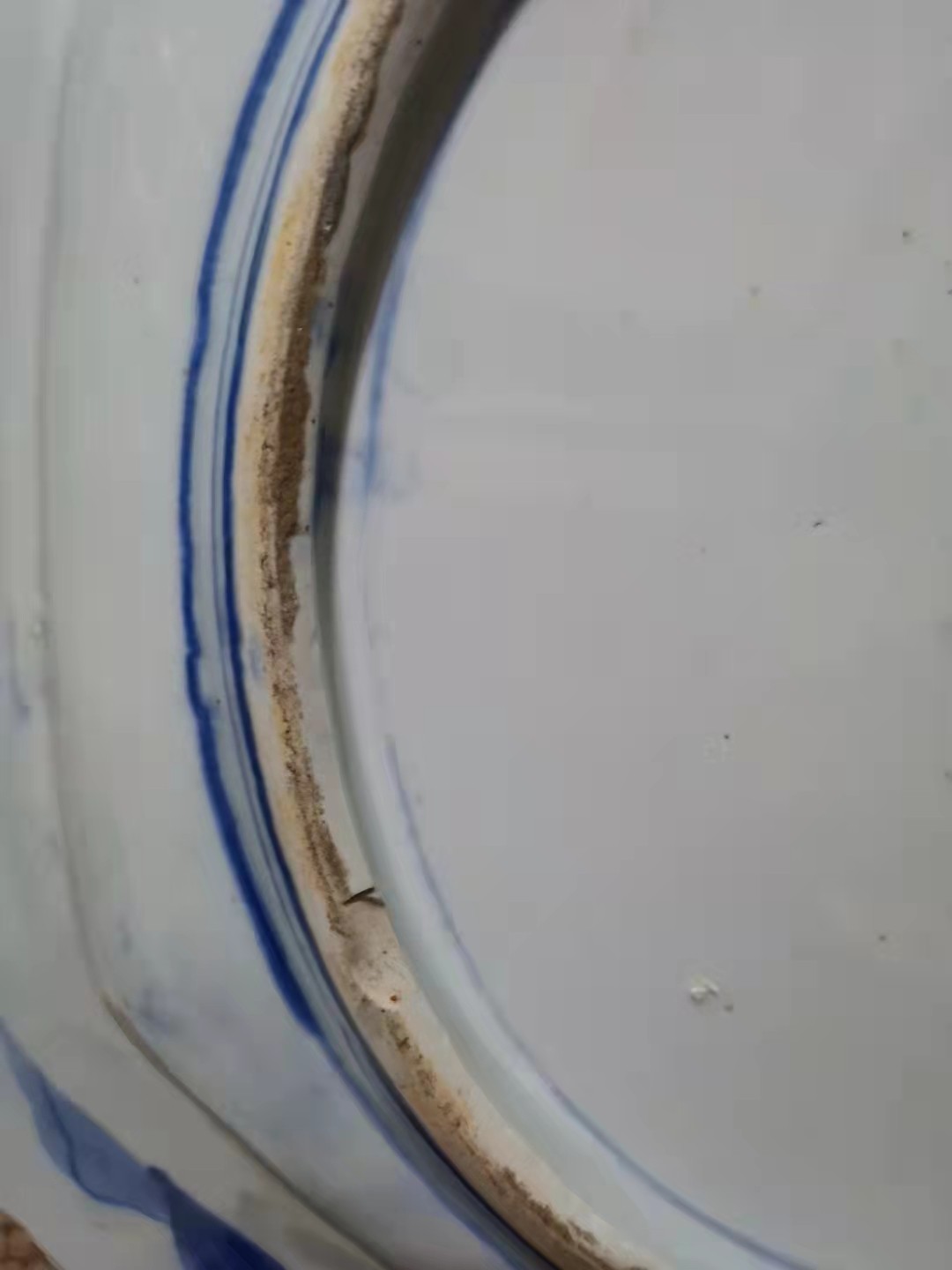 千器雅集—日本回流瓷器臻藏 大正昭和早期（清代民国）满工满绘支钉烧——青花山水人物大赏盘