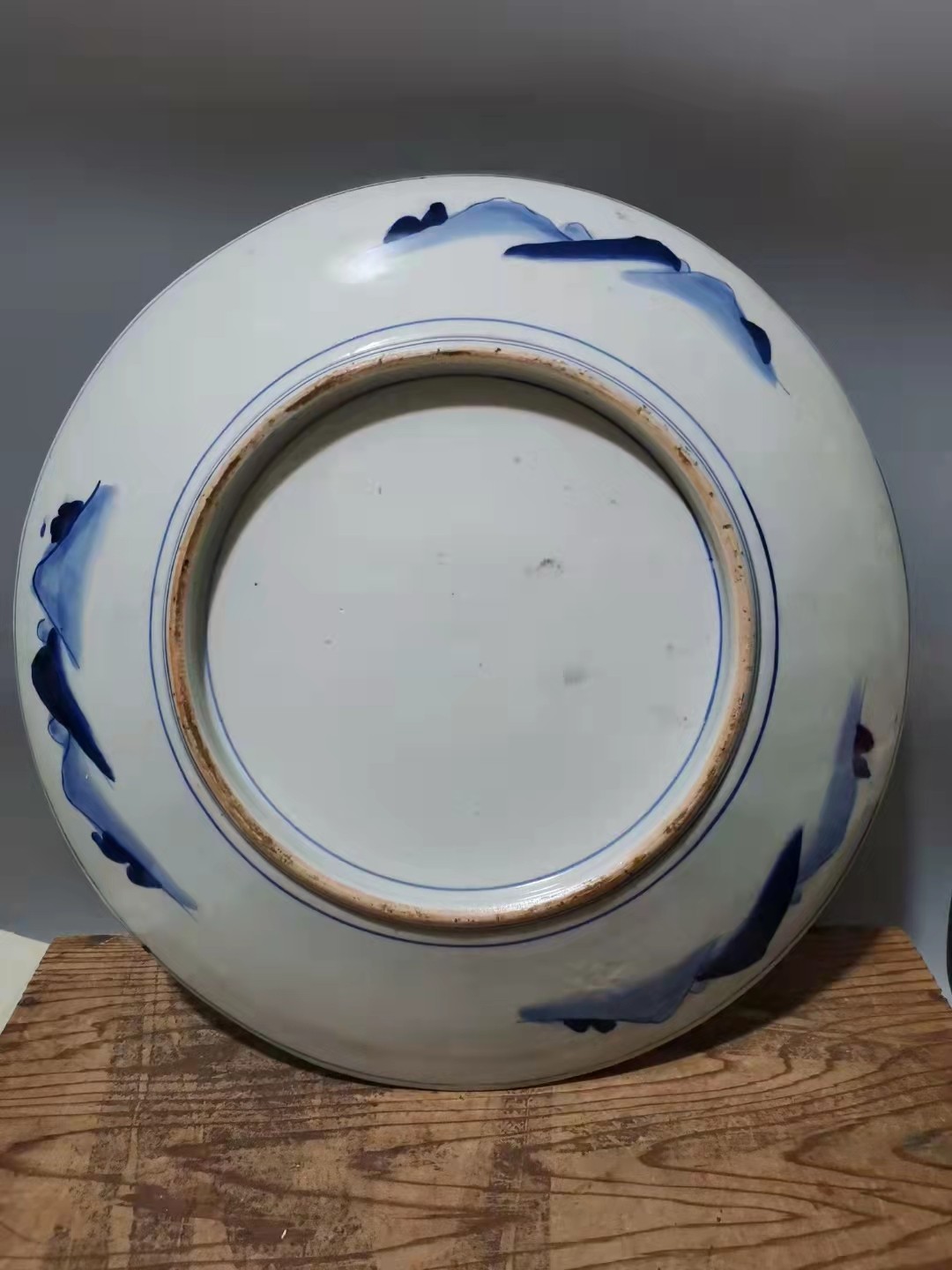 千器雅集—日本回流瓷器臻藏 大正昭和早期（民国）老青花瓷器——青花山水大赏盘