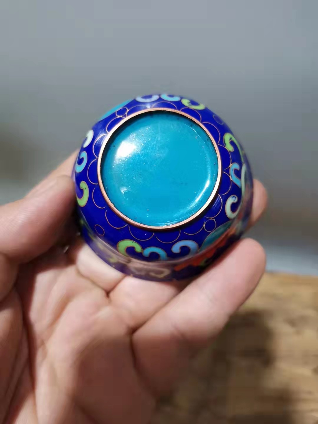 千器雅集—日本回流瓷器臻藏 日本回流创汇时候精品——铜胎景泰蓝佛手杯供杯一对