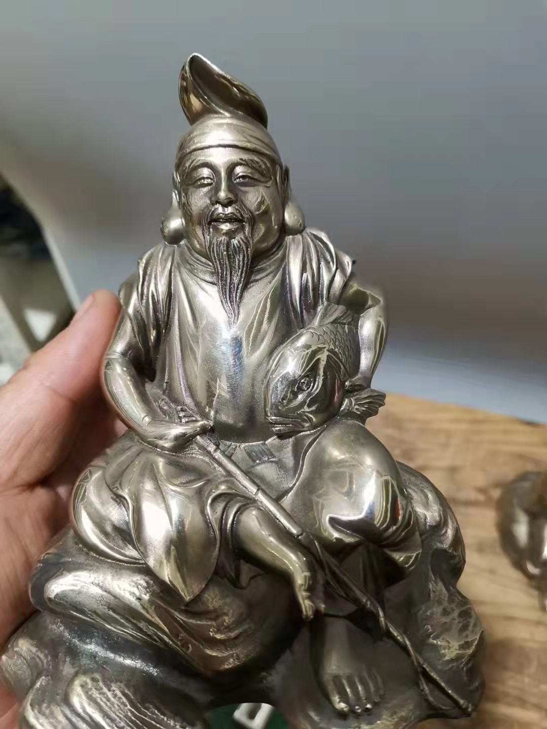 千器雅集—日本回流铜器臻藏 日本回流精品铜器——金工大家 高村光雲作   洋银大黑天财神惠比寿福神摆件一对