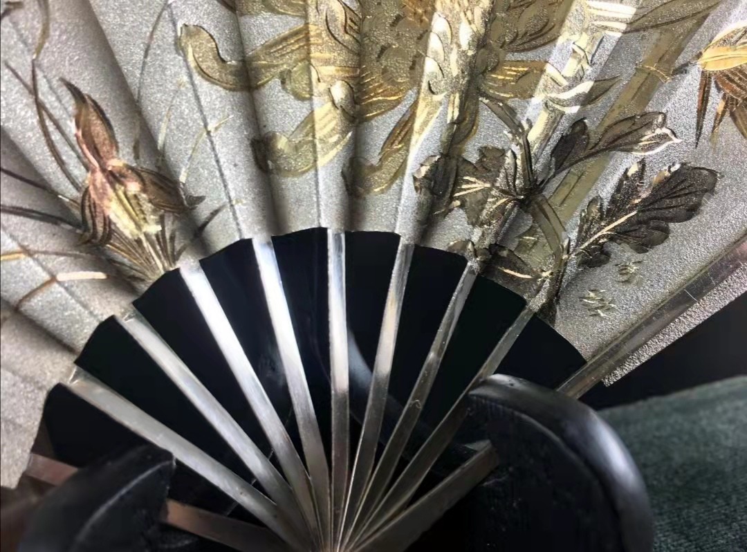 千器雅集—日本回流铜器臻藏 日本金工名家  武比古——纯银四君子扇