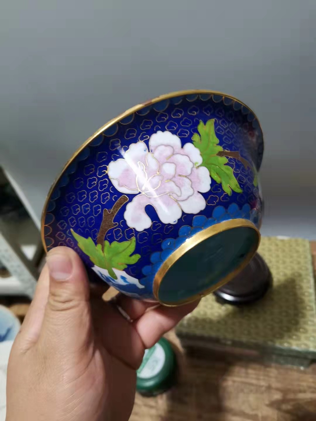 千器雅集—日本回流瓷器臻藏 日本回流创汇时期精品——铜胎珐琅彩景泰蓝花卉碗