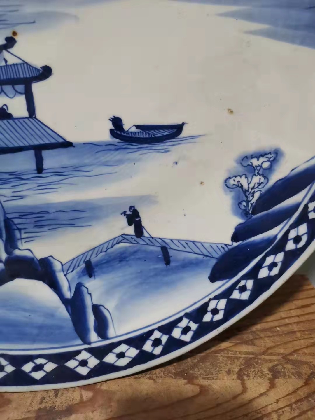 千器雅集—日本回流瓷器臻藏 大正昭和早期（民国）老青花瓷器——青花山水大赏盘