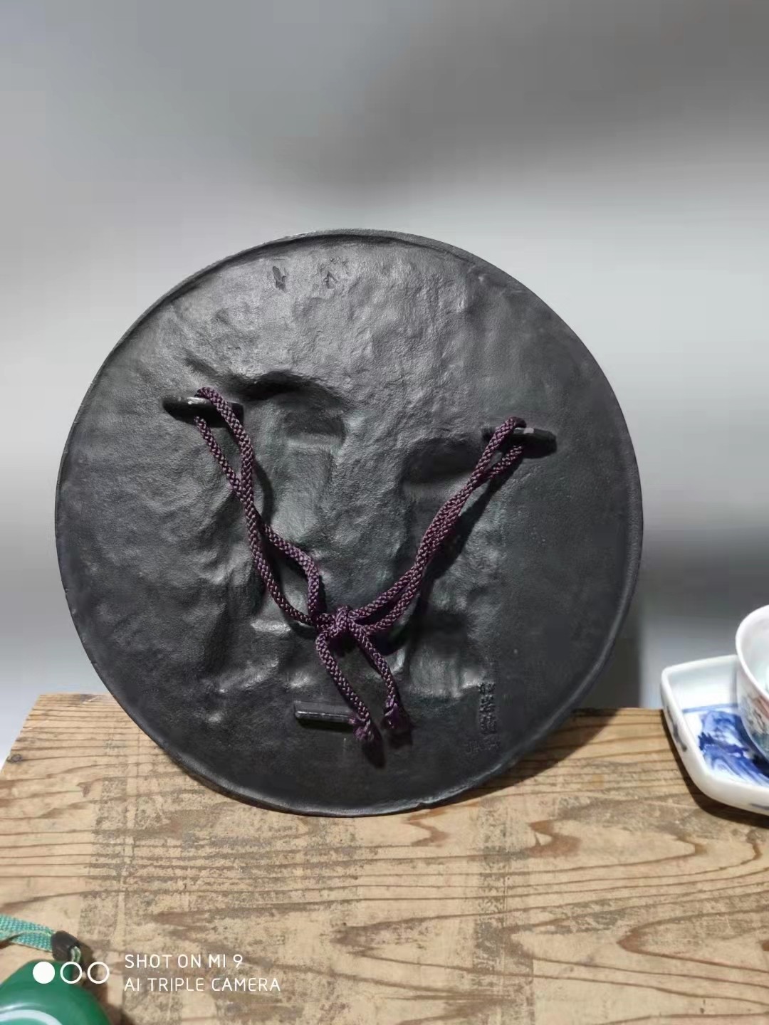 千器雅集—日本回流铜器臻藏 日本回流  南部铁器——鬼面武士浮雕大赏盘挂盘