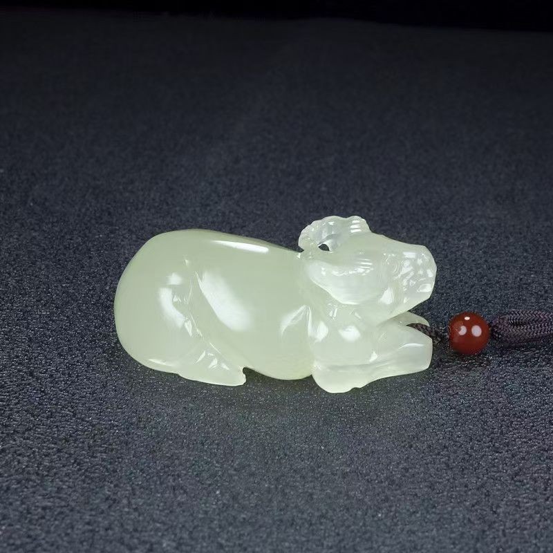 天然新疆玉牛吊坠玉石项链男女情侣挂件十二生肖玉牛玉佩