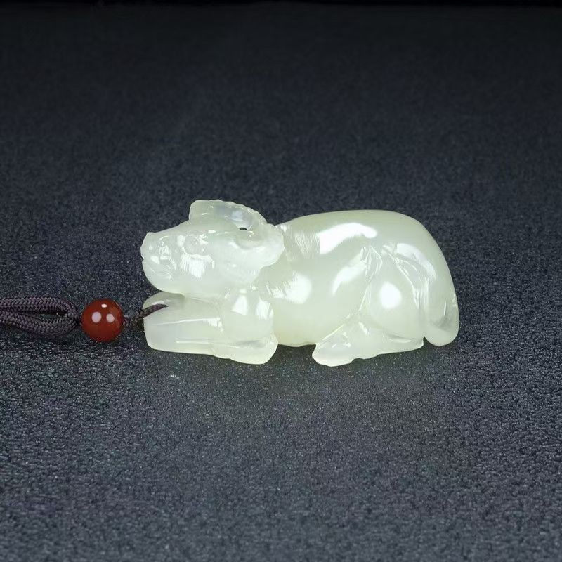 天然新疆玉牛吊坠玉石项链男女情侣挂件十二生肖玉牛玉佩