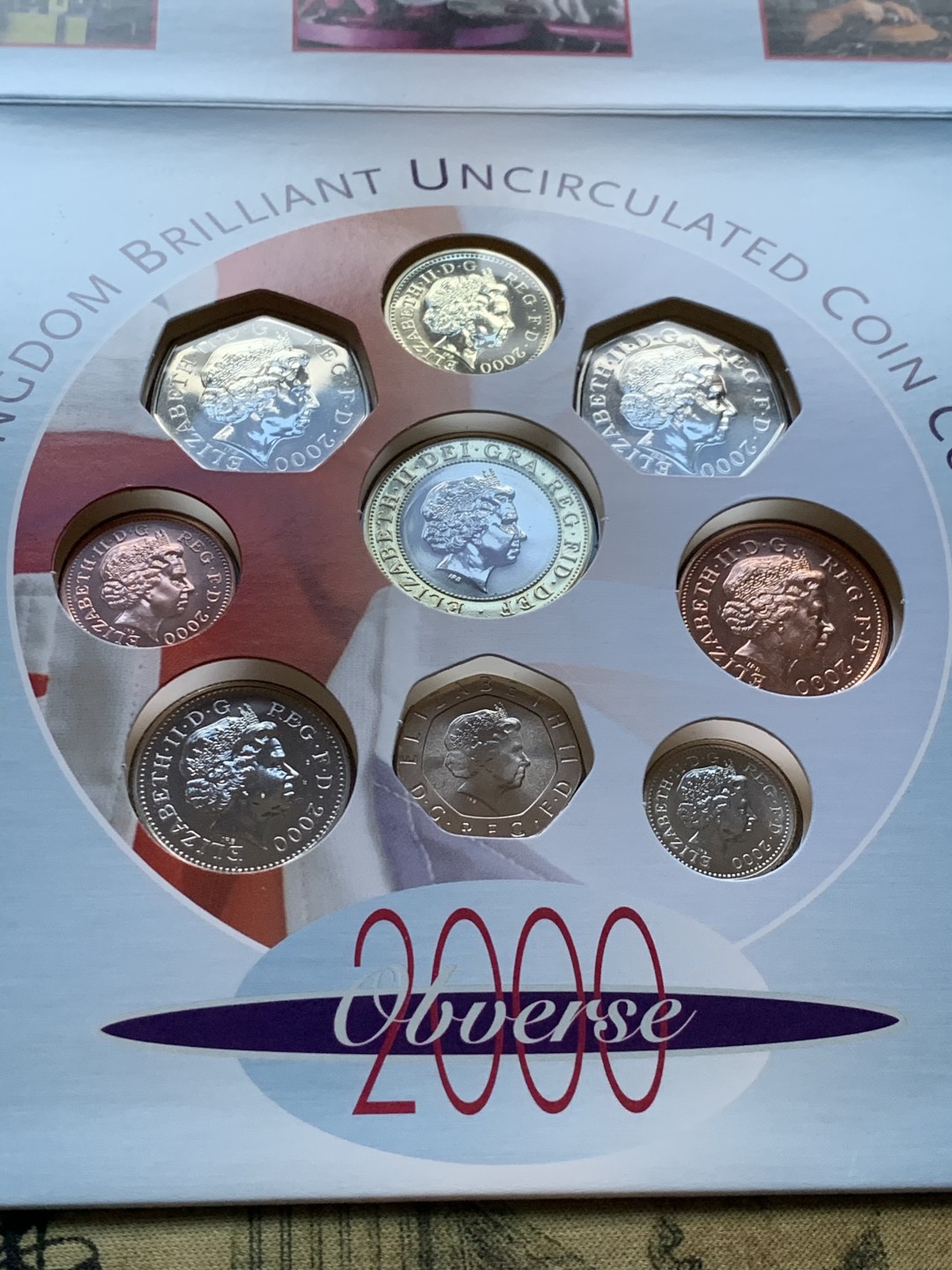 《竞宝斋》第37场-周日 首场自动拍卖 2件或者满200包顺丰 原封装英国 2000年 9枚套 卡装套币 较少见