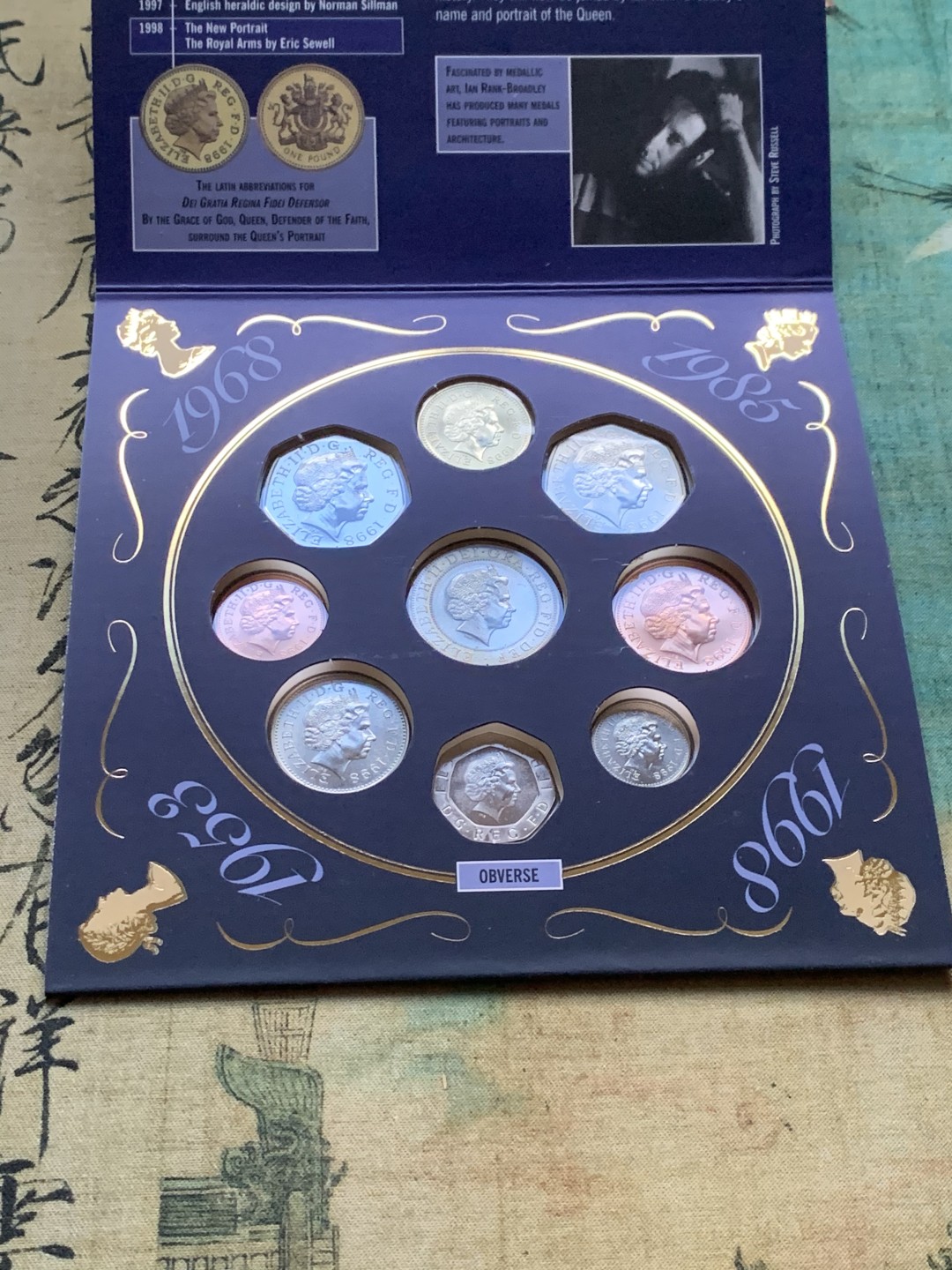 《竞宝斋》第37场-周日 首场自动拍卖 2件或者满200包顺丰 原封装英国 1998年 9枚套 卡装套币 较少