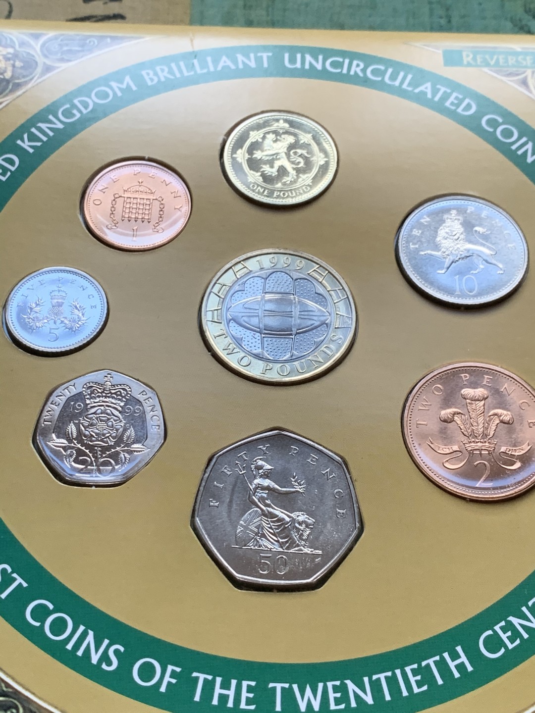 《竞宝斋》第37场-周日 首场自动拍卖 2件或者满200包顺丰 原封装英国 1999年 9枚套 卡装套币 较少见