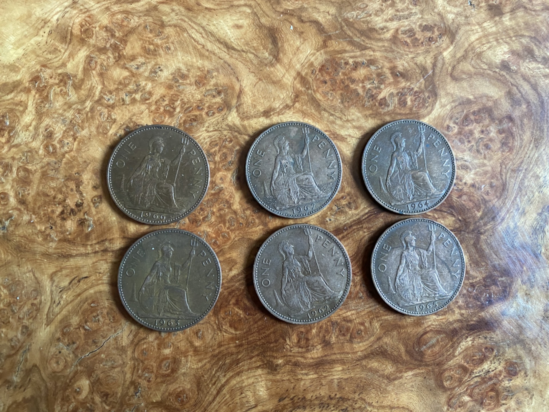 Chase Auction（得物拍卖）第3期 - - 中外纸币、硬币、银币联拍 英国1便士六枚！6个年份1962-1967！伊莉莎白二世头像！