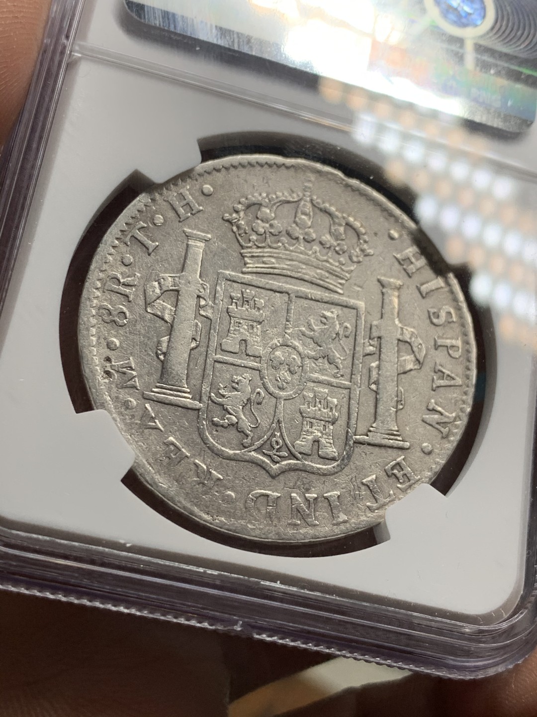 《竞宝斋》第36场-本周日 （全场顺丰包邮） NGC评级 墨西哥 1807年 卡四 8R 双柱 银币 自然磨损 原味