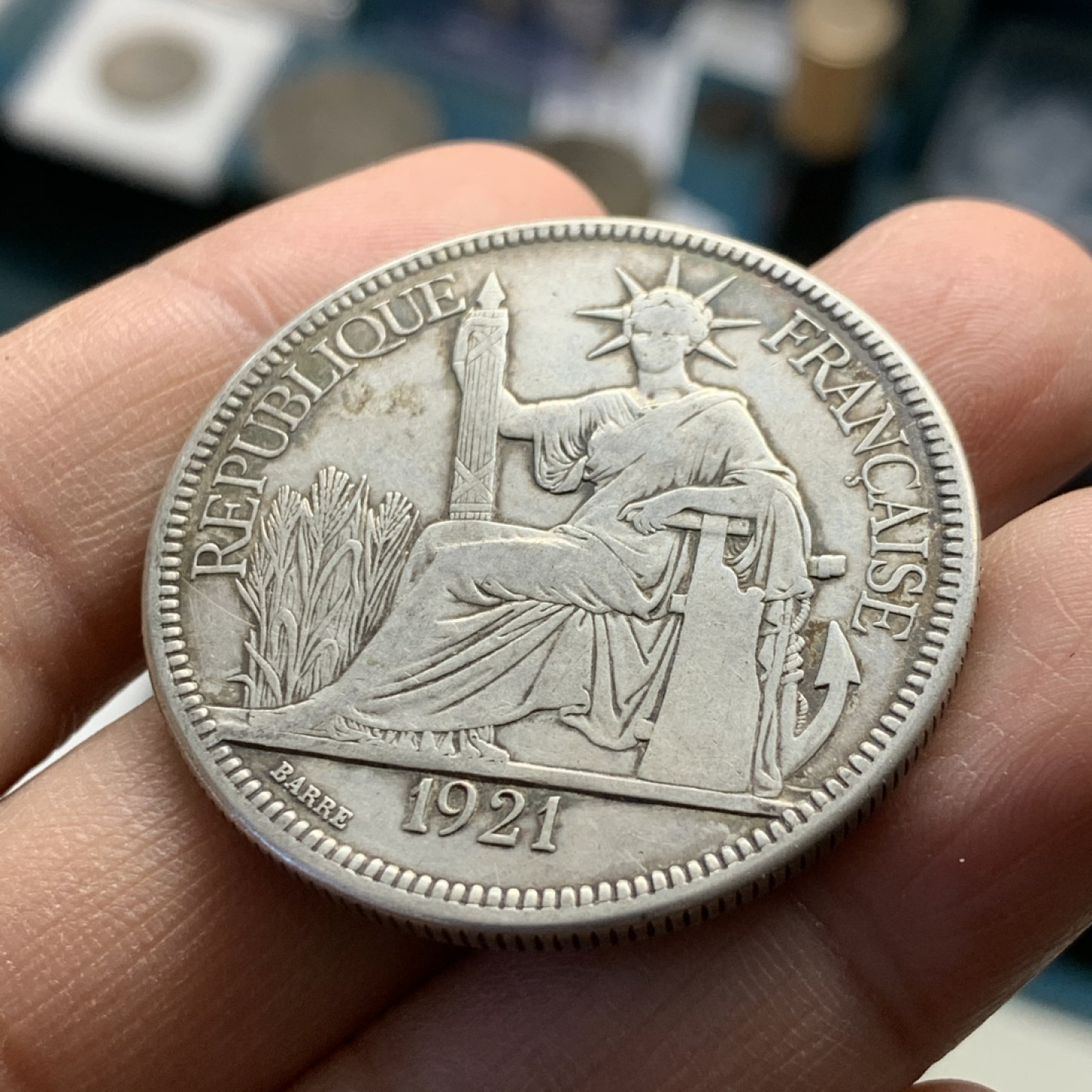 《竞宝斋》第37场-周日 首场自动拍卖 2件或者满200包顺丰 法属印度支那1921年 无字版 坐洋1元大银币