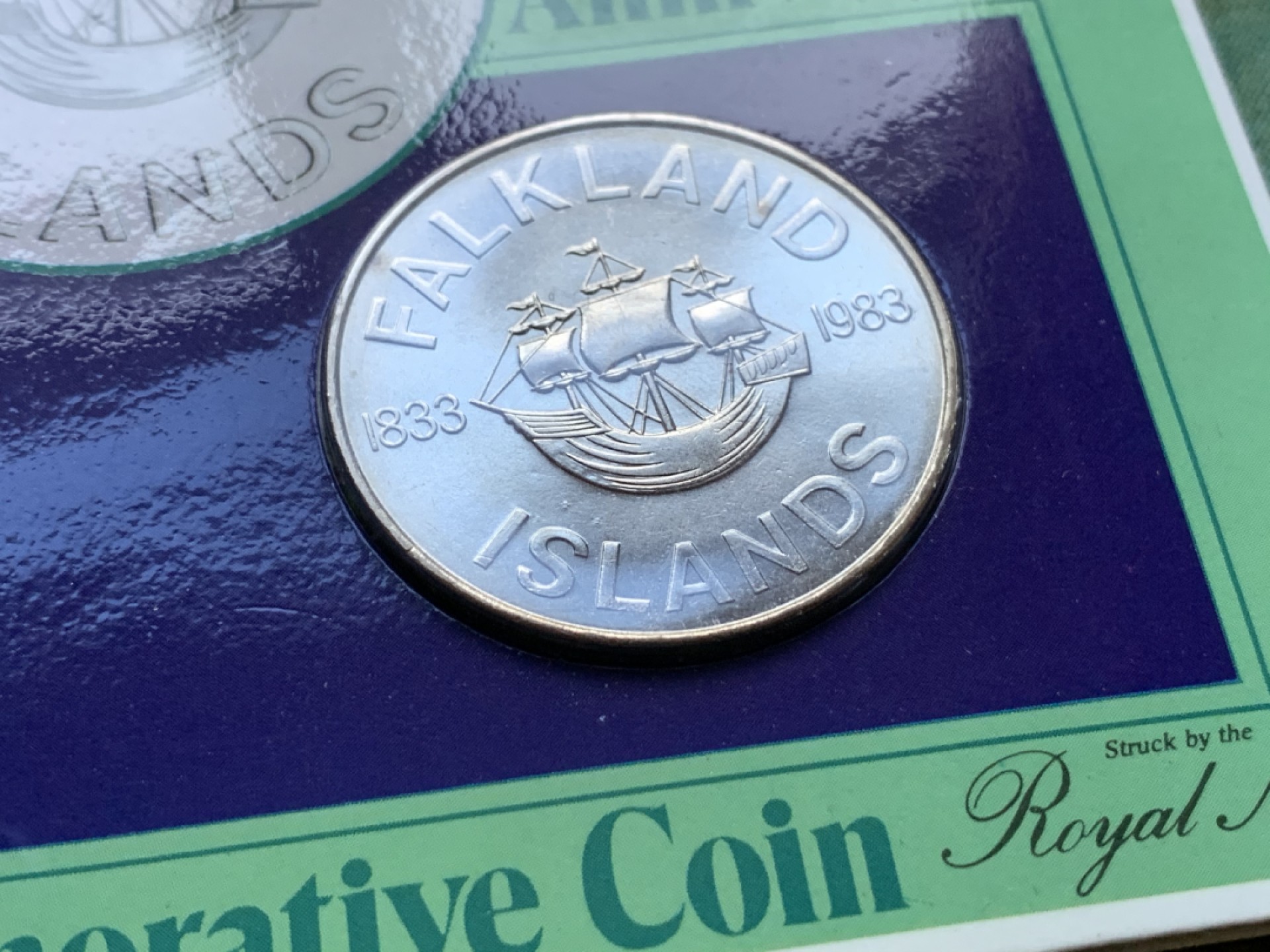 《竞宝斋》第37场-周日 首场自动拍卖 2件或者满200包顺丰 原封装 福克兰群岛 1983年 150周年纪念 大克朗型 镍币