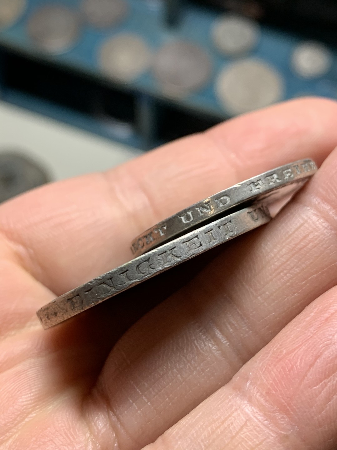 《竞宝斋》第36场-本周日 （全场顺丰包邮） （两枚一组）德国魏玛1925年，莱茵兰千年3、5马克，裸币好品。