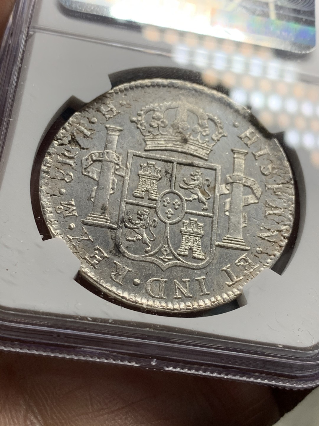 《竞宝斋》第36场-本周日 （全场顺丰包邮） NGC评级 墨西哥 1805年 卡四 8R 双柱 银币 双面深打 币胚原始状态