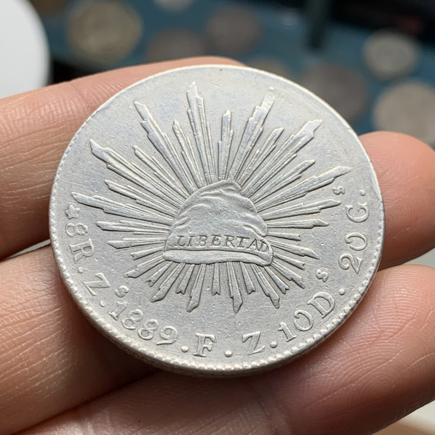 《竞宝斋》第37场-周日 首场自动拍卖 2件或者满200包顺丰 墨西哥1889年Zs 花边鹰洋8R 近全羽 大银币 