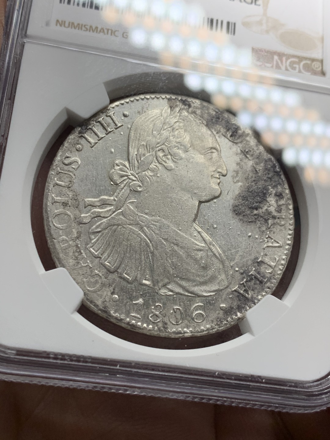 《竞宝斋》第36场-本周日 （全场顺丰包邮） NGC评级 墨西哥 1806年 卡四 8R 双柱 银币 双面深打 