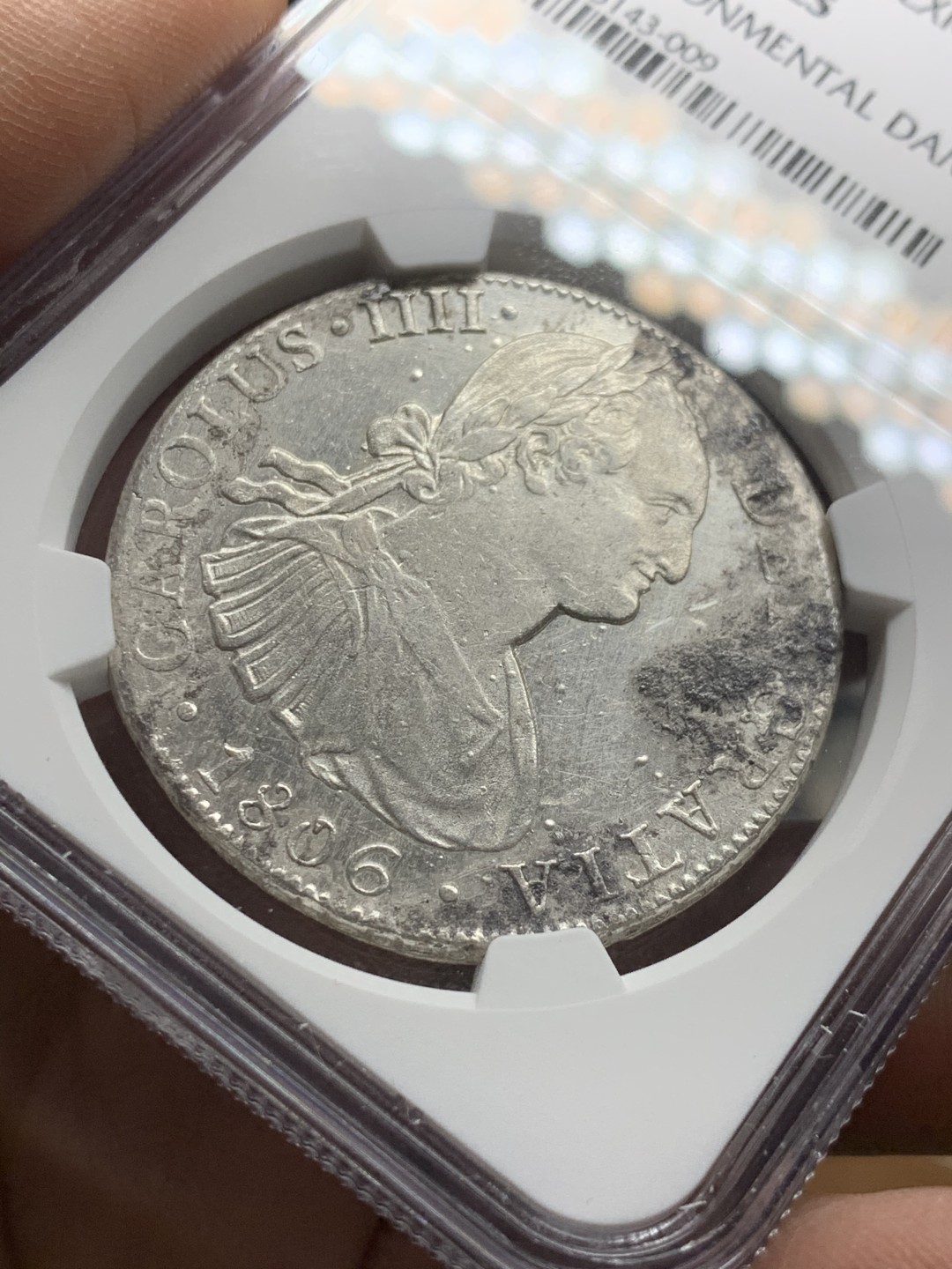 《竞宝斋》第36场-本周日 （全场顺丰包邮） NGC评级 墨西哥 1806年 卡四 8R 双柱 银币 双面深打 