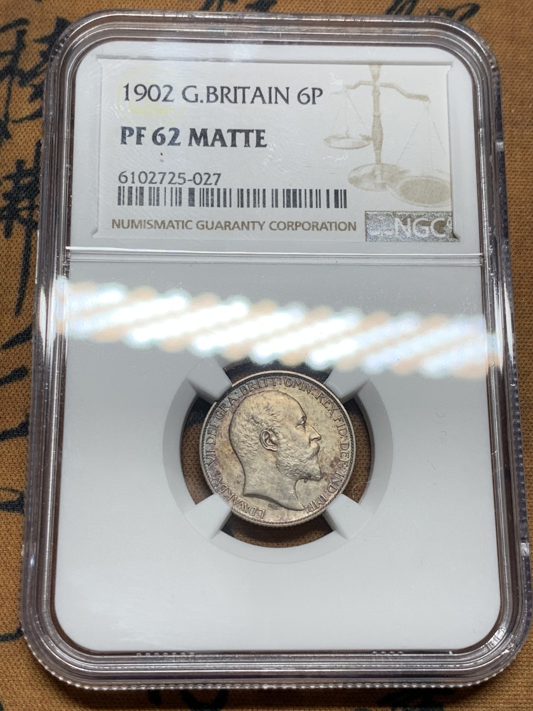 《竞宝斋》第36场-本周日 （全场顺丰包邮） 英国1902年爱七Matte6便士NGC-PF62Matte 品相好 Matte6便士少⻅
