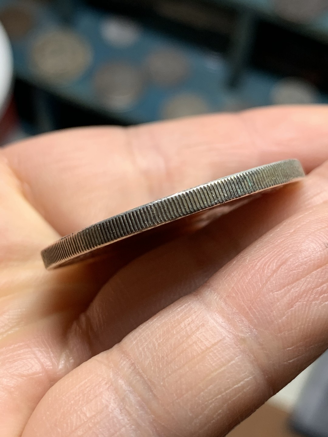 《竞宝斋》第36场-本周日 （全场顺丰包邮） 摩纳哥1966年查理三世10法郎银币 900银，直径38mm，重量25g。