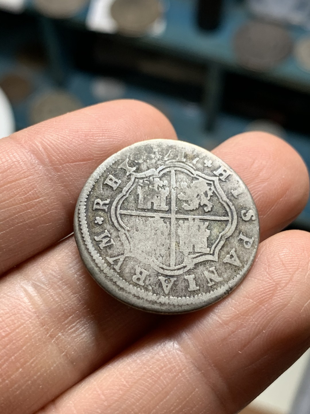 《竞宝斋》第36场-本周日 （全场顺丰包邮） 少见 早期西班牙 1717年 菲利普五世银币 2R 十字版 银币