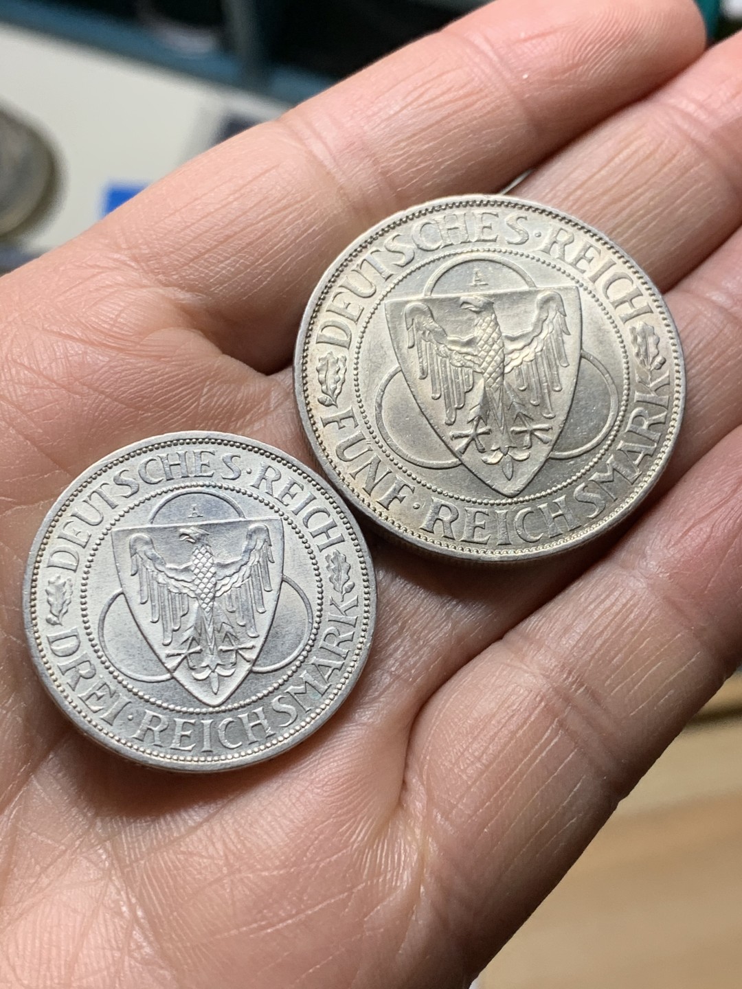 《竞宝斋》第36场-本周日 （全场顺丰包邮） （两枚一组）德国魏玛1930年，解放莱茵，鹰桥3、5马克，裸币略带黄油光。