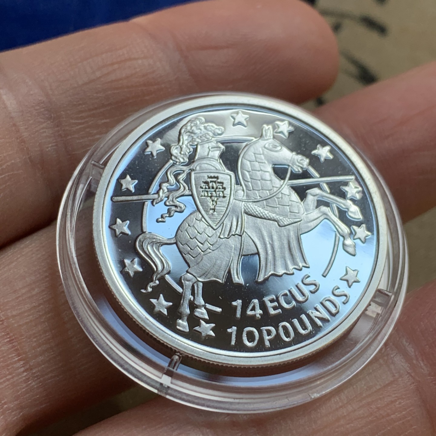 《竞宝斋》第37场-周日 首场自动拍卖 2件或者满200包顺丰 红盒证书 直布罗陀1992年 圣骑士10英镑/14ECU伦敦造币厂 精制银币