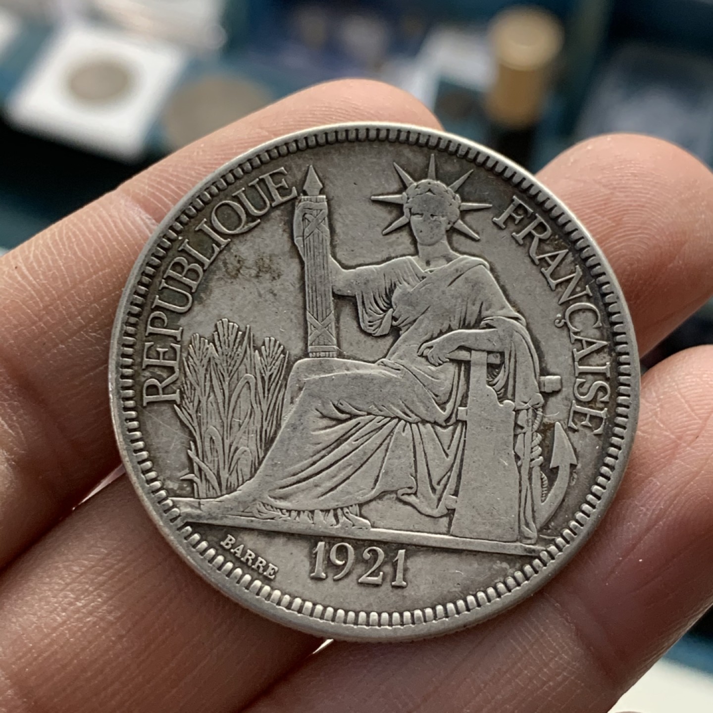 《竞宝斋》第37场-周日 首场自动拍卖 2件或者满200包顺丰 法属印度支那1921年 无字版 坐洋1元大银币