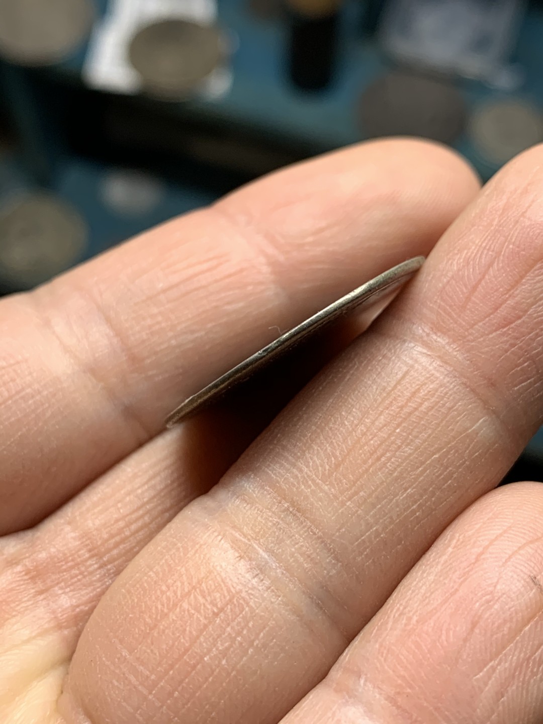 《竞宝斋》第36场-本周日 （全场顺丰包邮） 少见 早期西班牙 1717年 菲利普五世银币 2R 十字版 银币