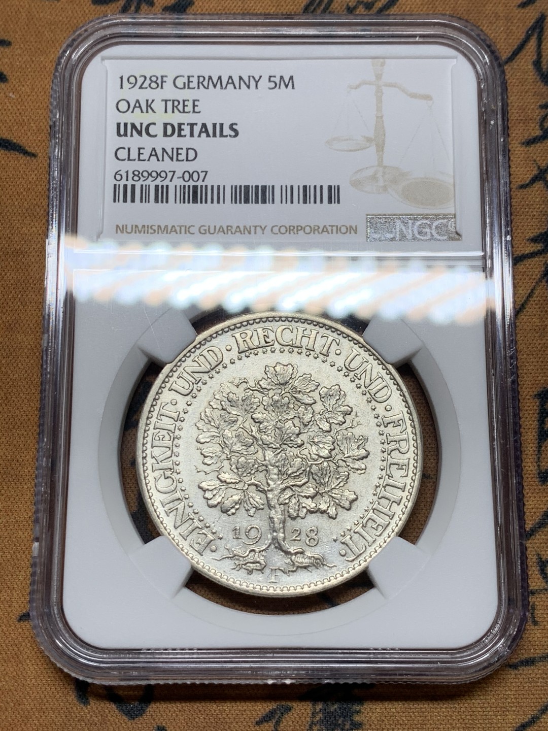 《竞宝斋》第36场-本周日 （全场顺丰包邮） NGC UNC 德国魏玛 1928年F版 橡树  5马克大银币 原光好品