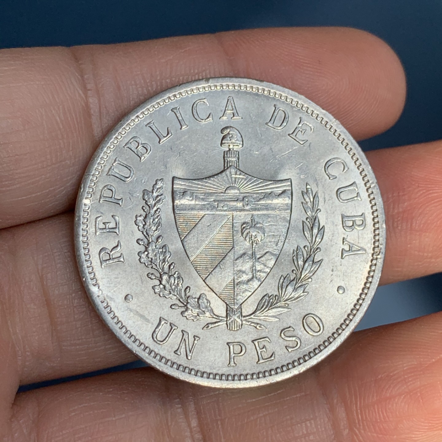 《竞宝斋》第37场-周日 首场自动拍卖 2件或者满200包顺丰 古巴1934年大五星1比索 原光好品 自己送评