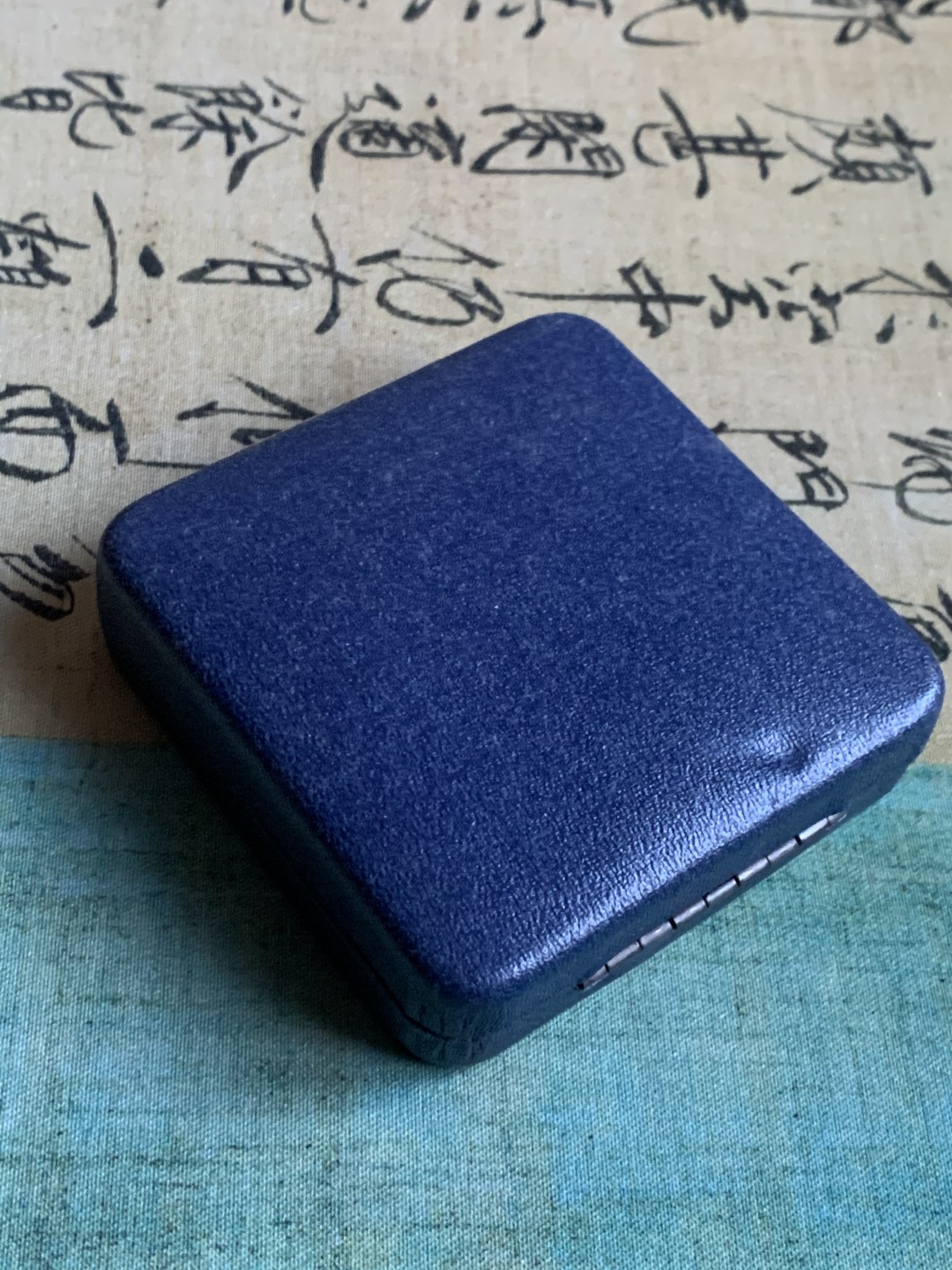 《竞宝斋》第37场-周日 首场自动拍卖 2件或者满200包顺丰 925银 47克超厚精制大银币  蓝盒证书北爱尔兰1992年美女竖琴 加厚PIEDFORT 25ECU