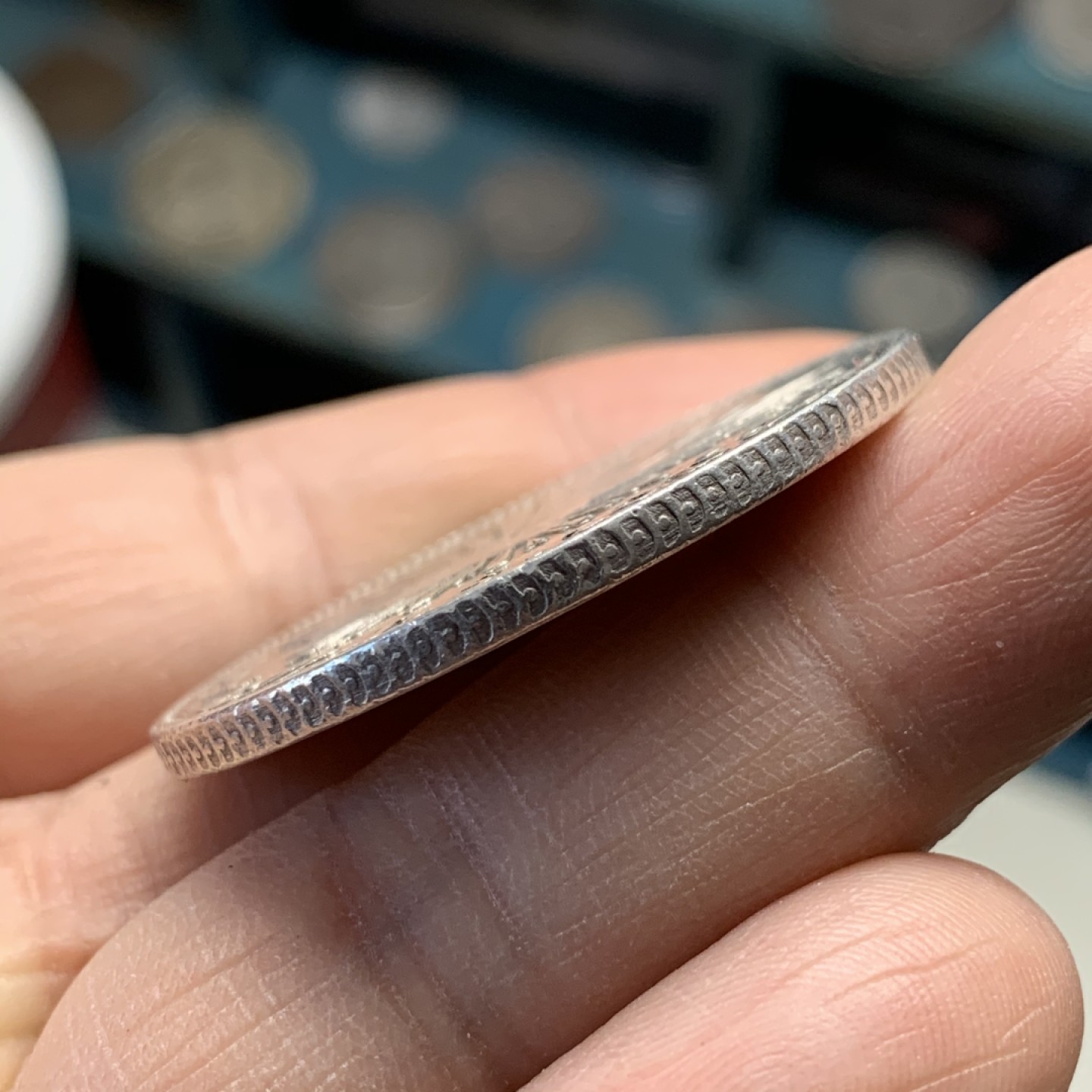 《竞宝斋》第37场-周日 首场自动拍卖 2件或者满200包顺丰 墨西哥1877年Zs 花边鹰洋8R 大银币 带戳 