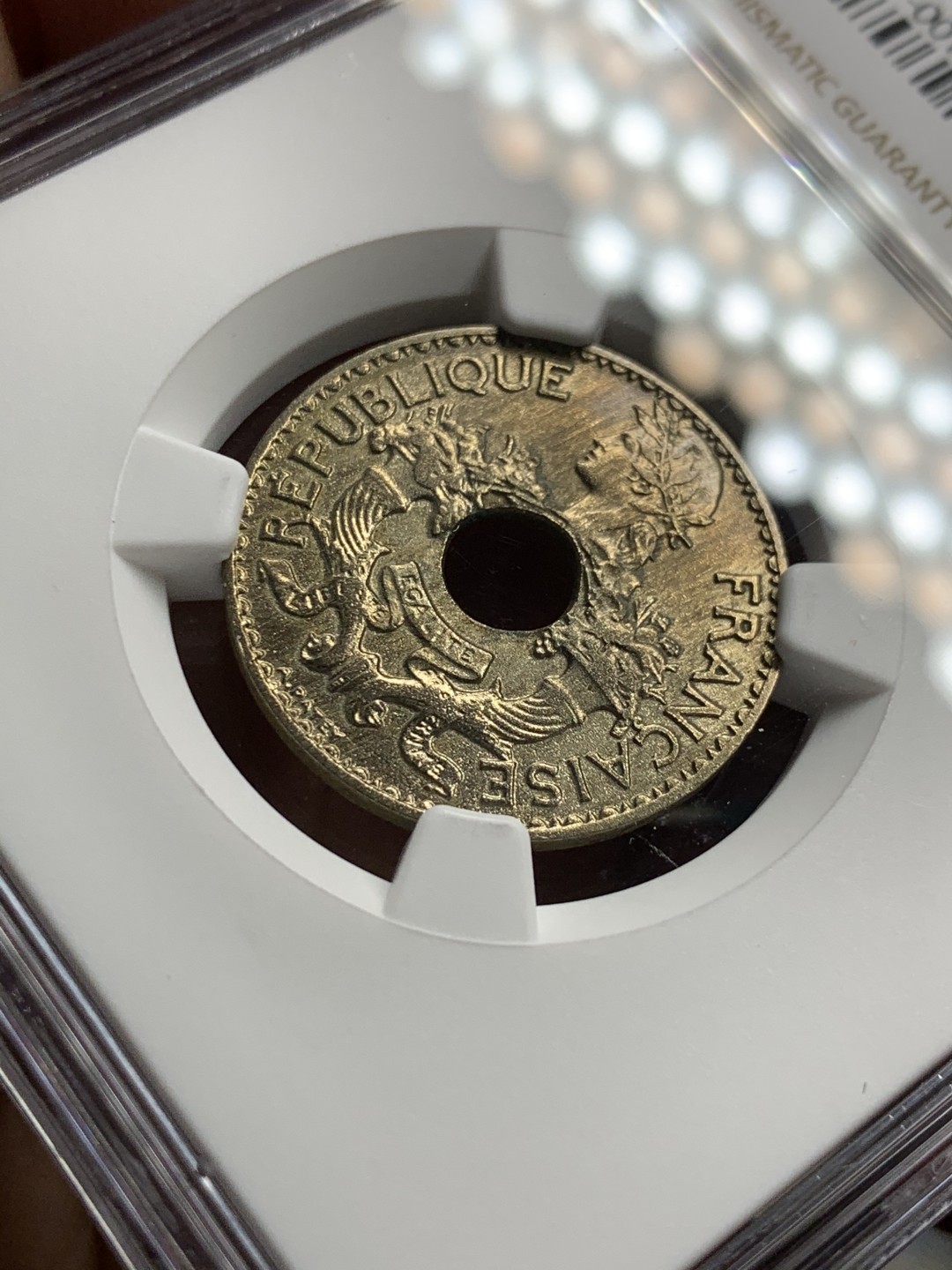 《竞宝斋》第36场-本周日 （全场顺丰包邮） NGC评级，法属1938年印支5分AU品 状态还不错