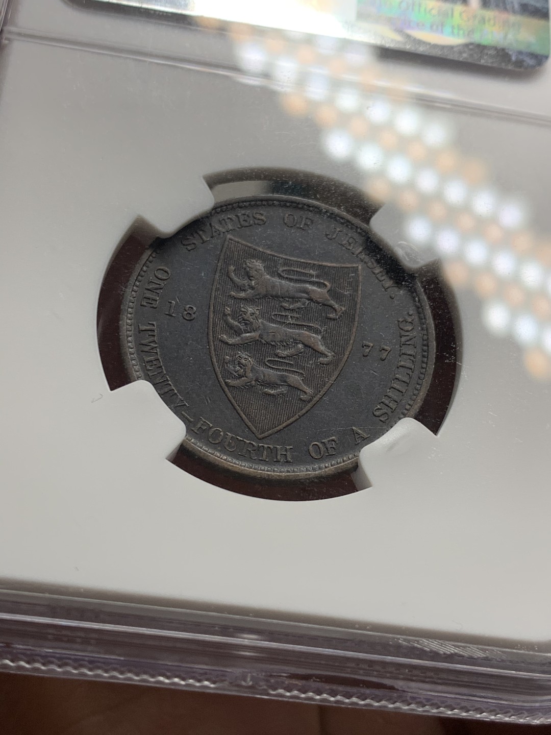 《竞宝斋》第36场-本周日 （全场顺丰包邮） AUDETAILS 英属泽西 1877年H 1/24先令 纯黑巧克力包浆好味道！