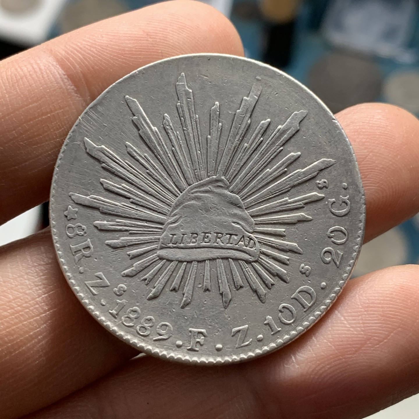 《竞宝斋》第37场-周日 首场自动拍卖 2件或者满200包顺丰 墨西哥1889年Zs 花边鹰洋8R 近全羽 大银币 