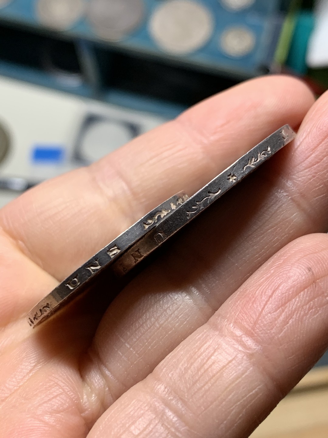 《竞宝斋》第36场-本周日 （全场顺丰包邮） （两枚一组）德国威廉二世戎装3马克（1914年）、5马克（1913年），裸币好品。