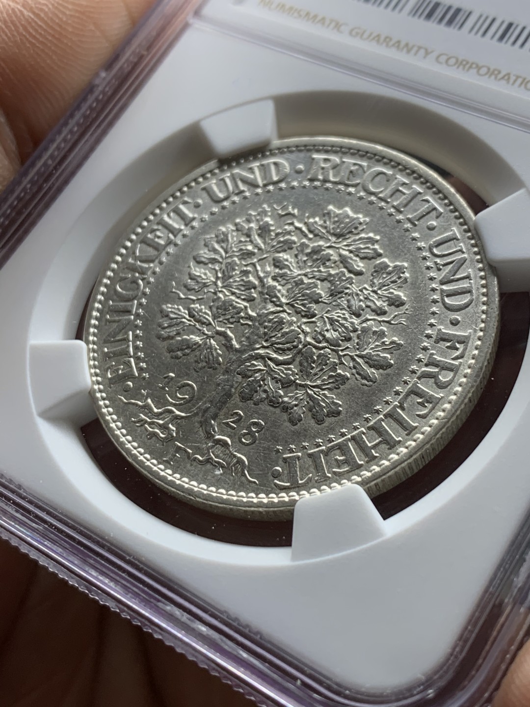 《竞宝斋》第36场-本周日 （全场顺丰包邮） NGC UNC 德国魏玛 1928年F版 橡树  5马克大银币 原光好品