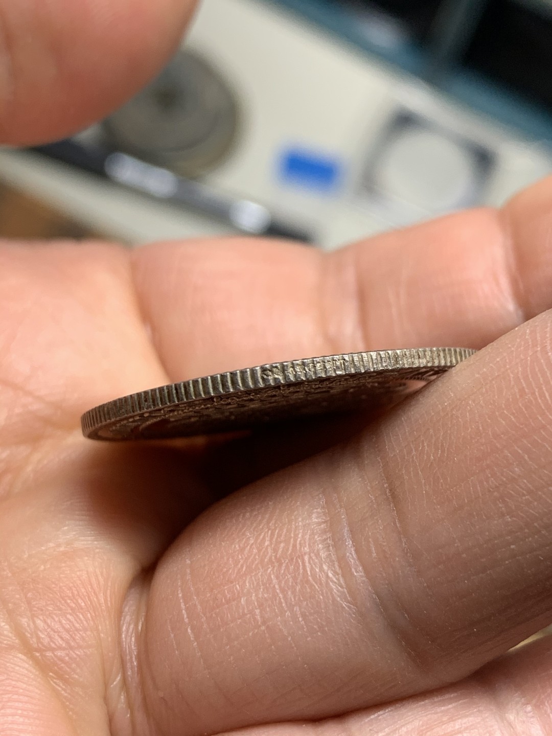 《竞宝斋》第36场-本周日 （全场顺丰包邮） 法国南特银代币 环彩原光，丰饶角银标12.2克