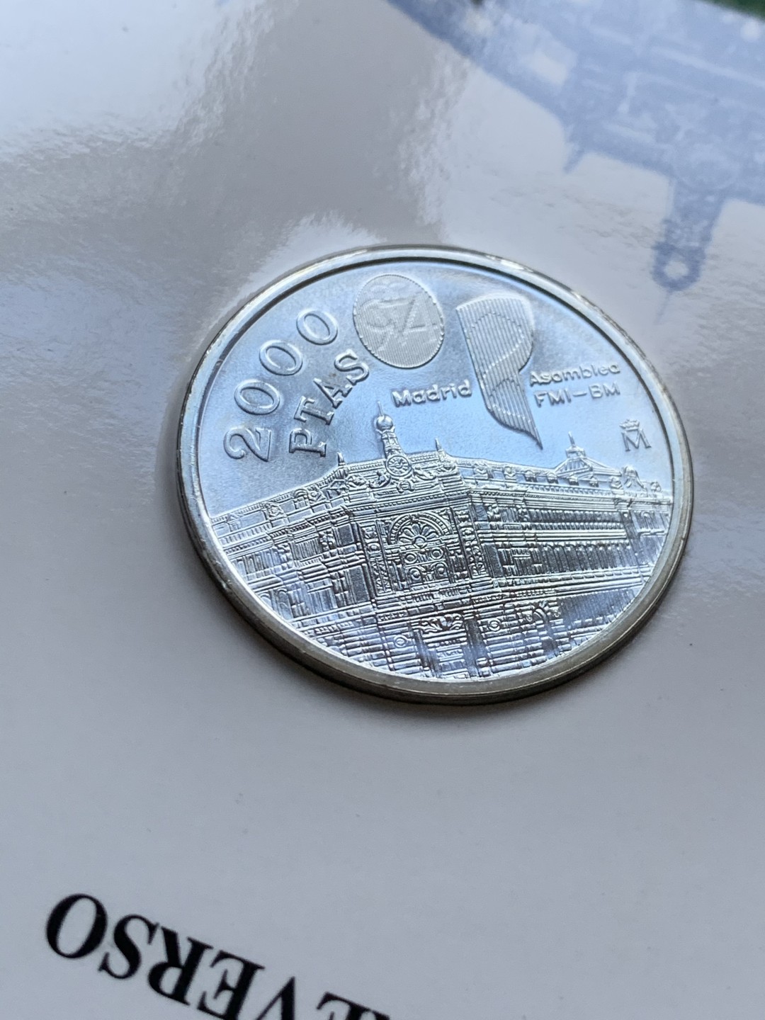 《竞宝斋》第37场-周日 首场自动拍卖 2件或者满200包顺丰 蓝卡装 西班牙1994年胡安卡洛斯国王像2000比塞塔大银币18克