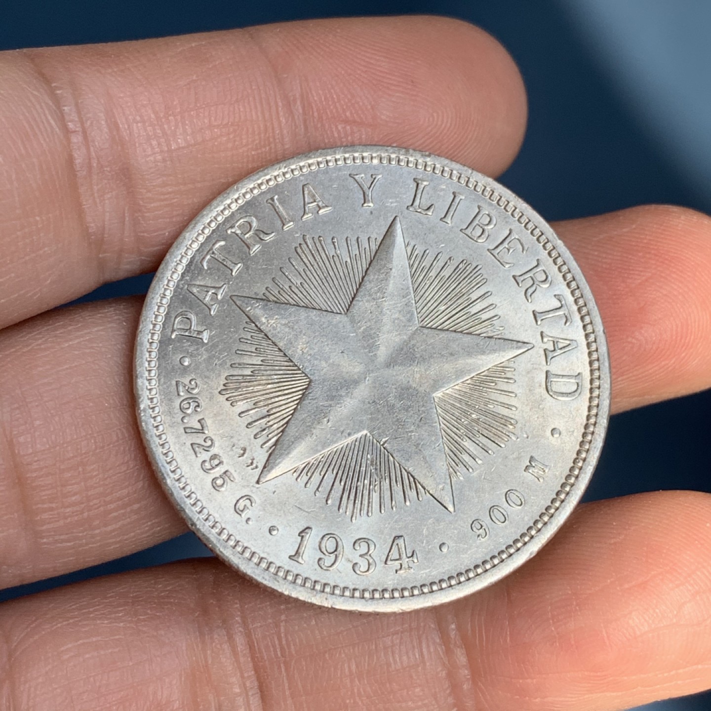 《竞宝斋》第37场-周日 首场自动拍卖 2件或者满200包顺丰 古巴1934年大五星1比索 原光好品 自己送评