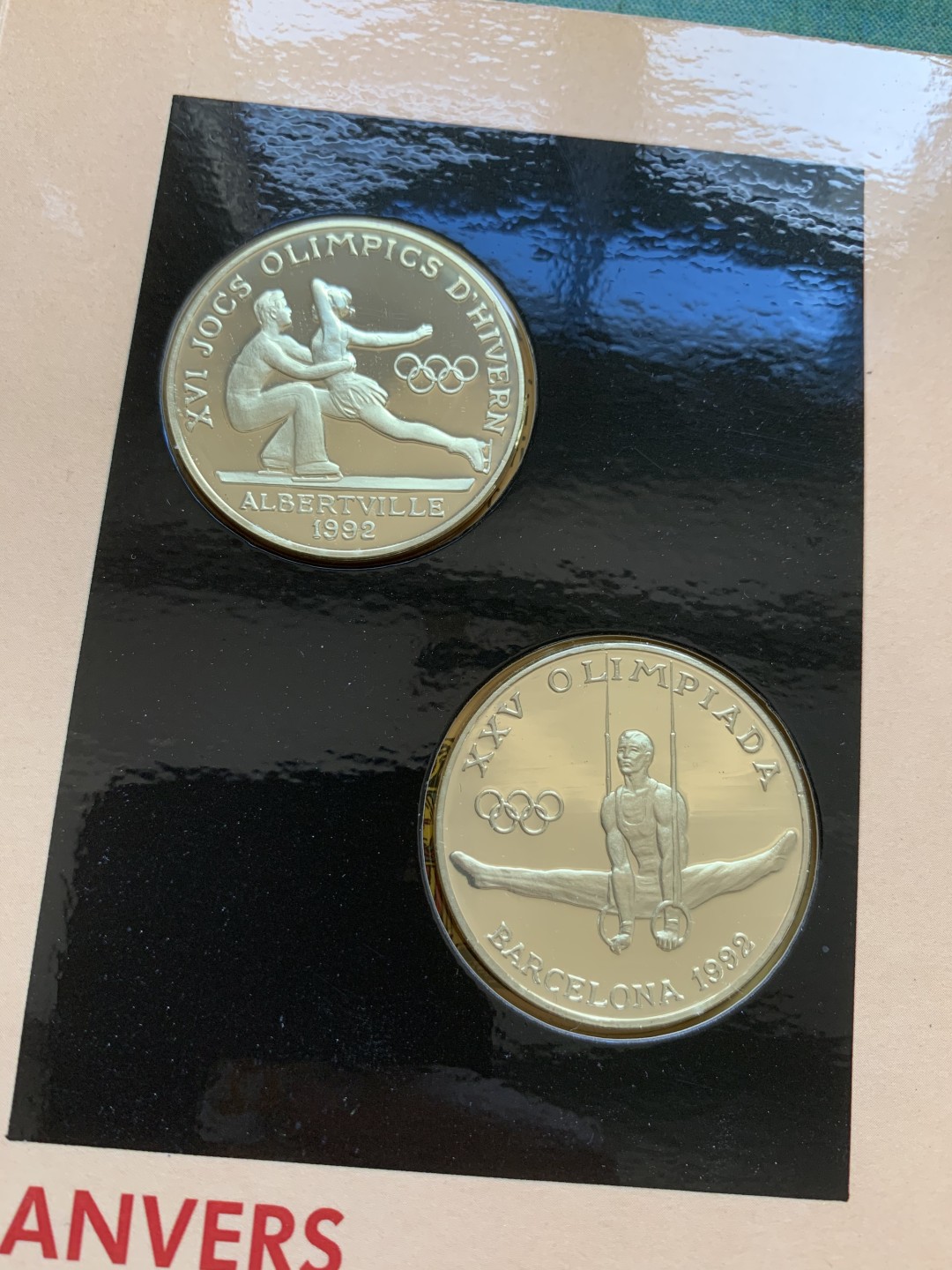 《竞宝斋》第37场-周日 首场自动拍卖 2件或者满200包顺丰 原装安道尔1988年 纪念巴塞罗那奥运 20第纳尔银币 2枚卡装套币