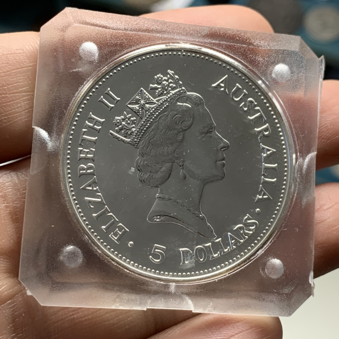 《竞宝斋》第37场-周日 首场自动拍卖 2件或者满200包顺丰 原装 澳大利亚1990年 早期翠鸟5元 1盎司纯银 银币