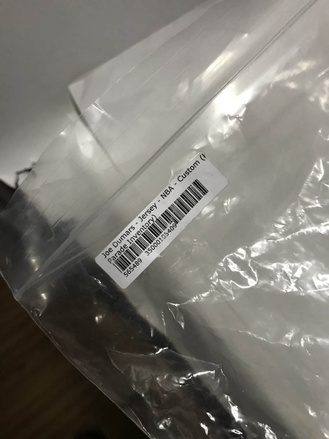 零元拍：稀少GLAZET公司 球衣福盒系列 活塞 乔杜马斯 签名球衣 签了铭文：06年名人堂 签名有保真证书。乔丹和J博士欧文认为最难缠的防守球员，坏小子军团