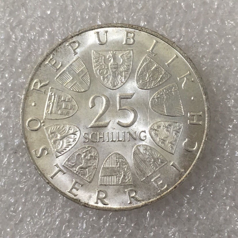 Chase Auction（得物拍卖）第3期 - - 中外纸币、硬币、银币联拍 大奶妈25先令银币，重13克！