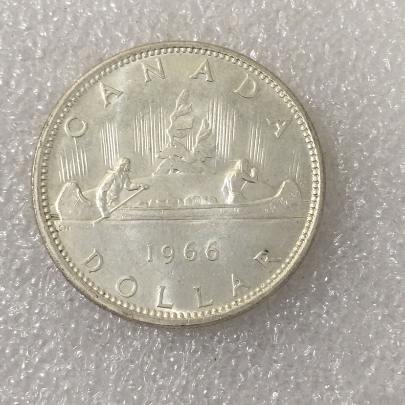 Chase Auction（得物拍卖）第3期 - - 中外纸币、硬币、银币联拍 加拿大1加元银币，伊莉莎白二世，重23克，原味漂亮！