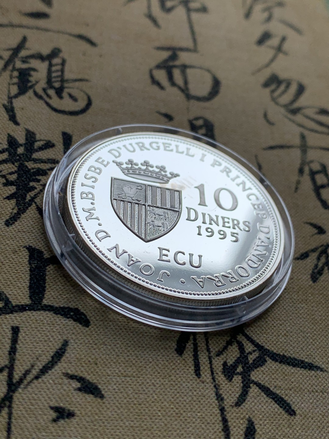 《竞宝斋》第37场-周日 首场自动拍卖 2件或者满200包顺丰 原蓝盒证书安道尔1994年女神像10第纳尔精制大银币31.6克