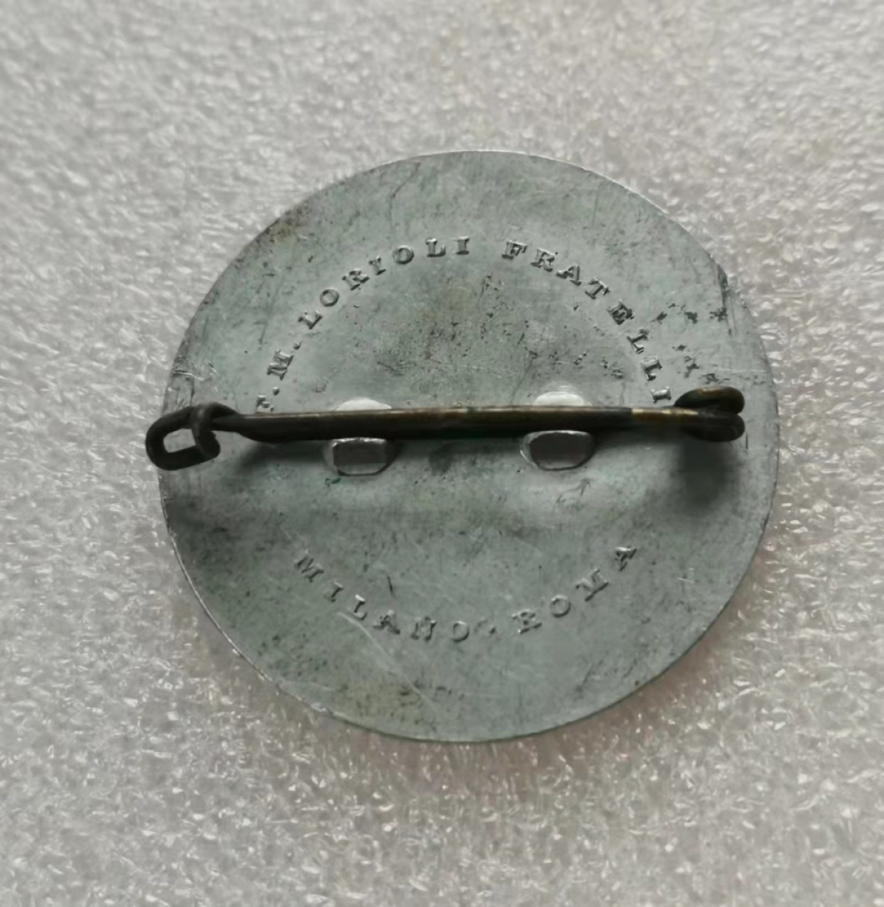 瓶子🏺第28期拍卖会 意大利墨索里尼铝制胸针